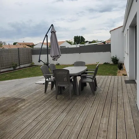 Holiday home Les Pivoines Notre-Dame-de-Monts